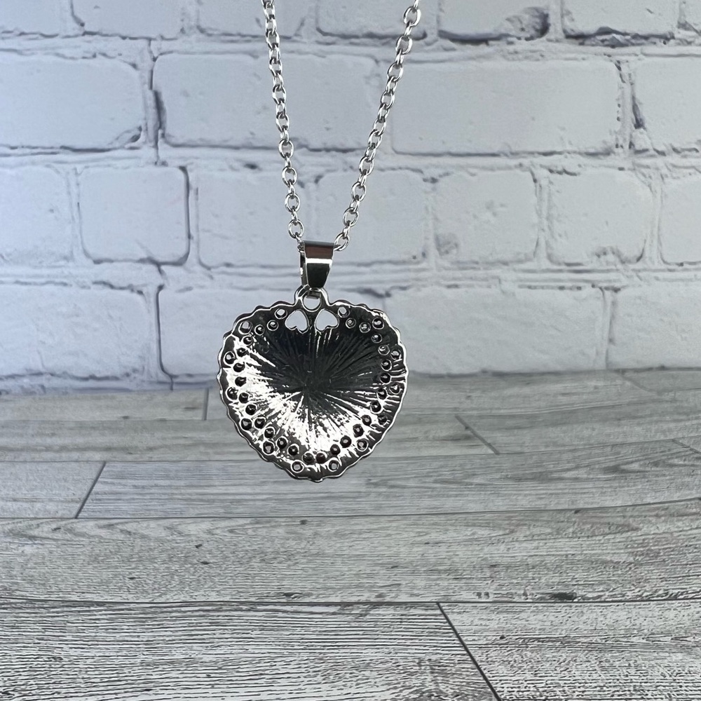 Nib “Mom” heart pendant necklace on chain, silver - Picture 6 of 6